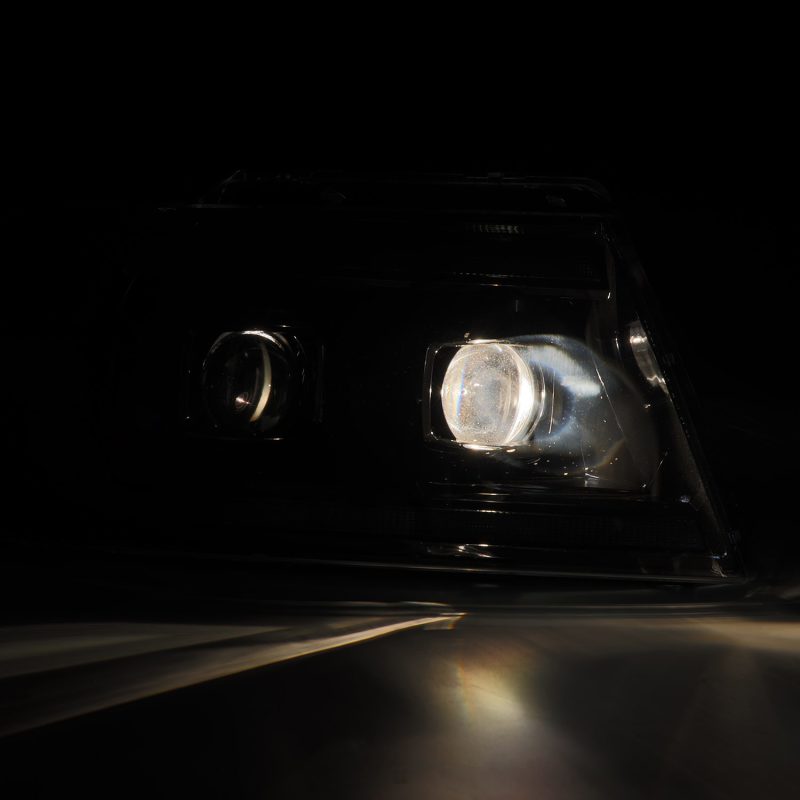 AlphaRex 04-08 Ford F150 Chrome LUXX Series Projector headlights 880133 *Discontinued