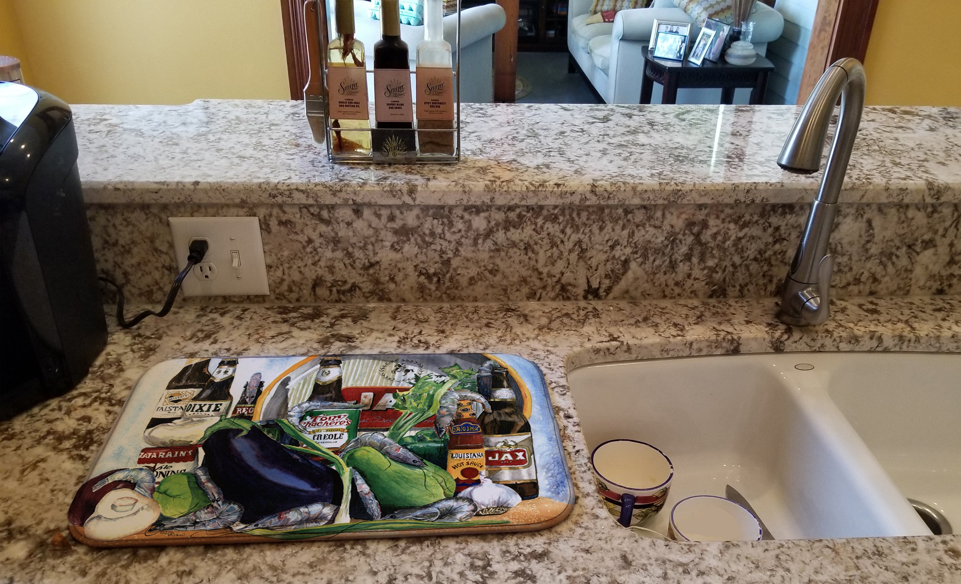 Eggplant and New Orleans Beers  Dish Drying Mat Absorbent Dish Drying Mat Pad for Kitchen Counter Dish Drainer Mat for Countertop, 14 x 21", Multicolor