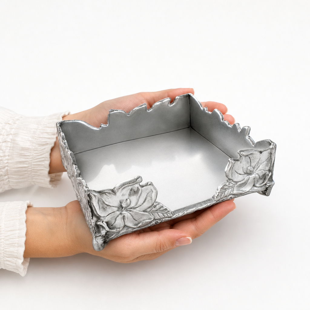 Magnolia Luncheon Napkin Box