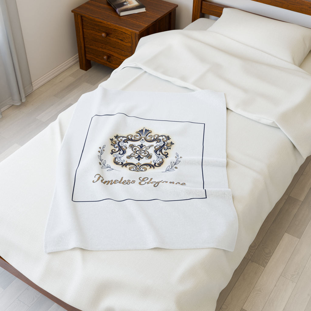 Ornate Brooch Emblem Velveteen Blanket | Baroque Pin Motif, Timeless Elegance