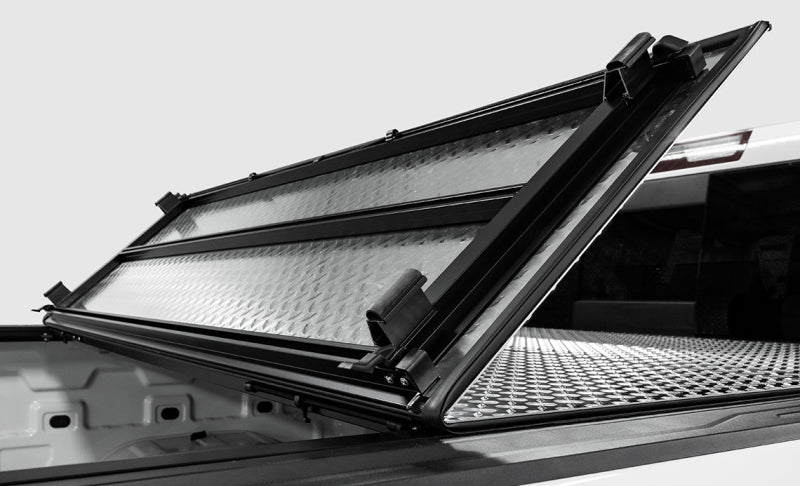Access LOMAX Tri-Fold Cover 2019+ Chevrolet/GMC - 5ft 8in Bed - Carbon Fiber (w/o Storage Box) B5020079