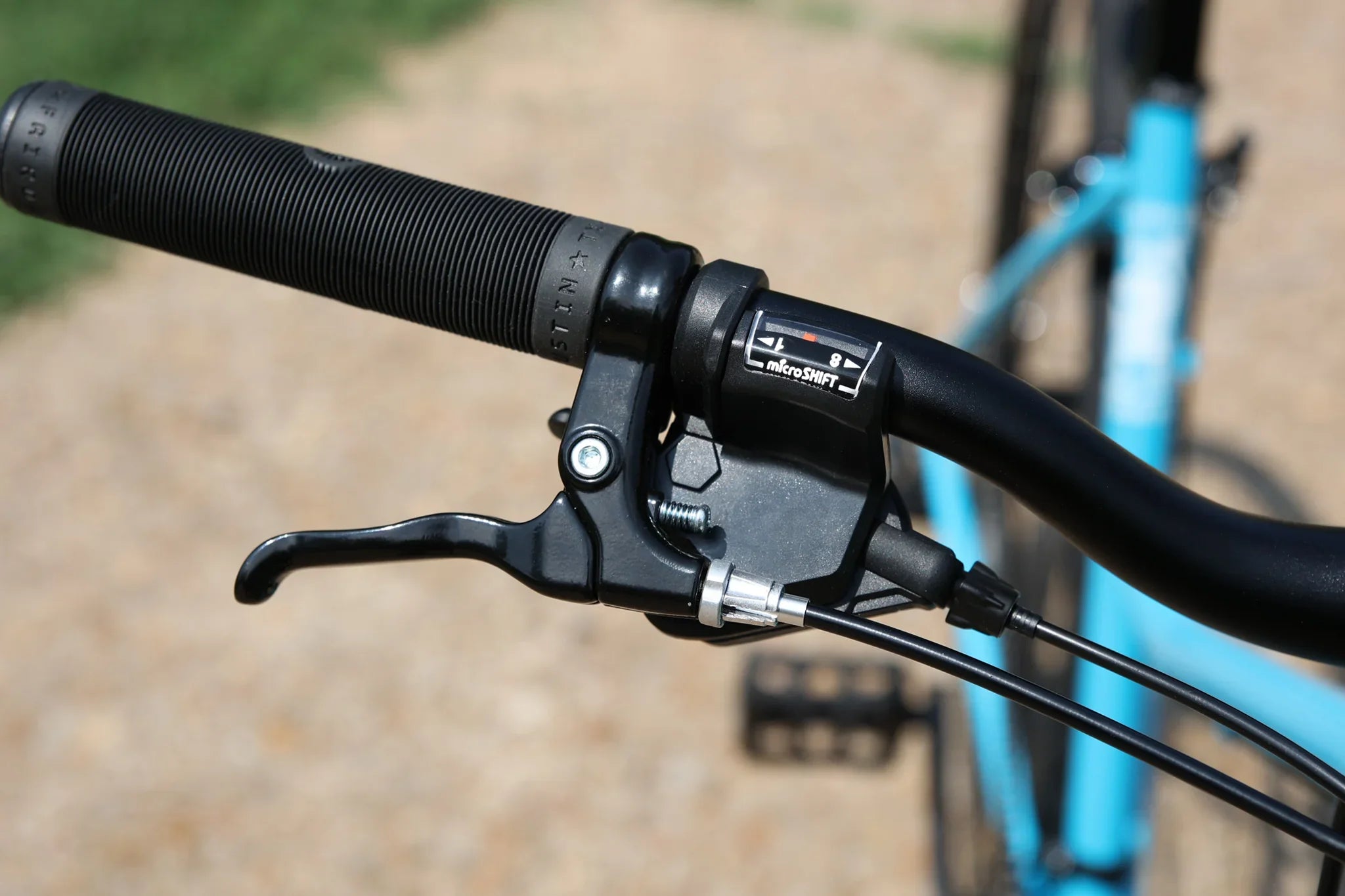 Fairdale Lookfar Complete Cruiser Bike - Gloss Black