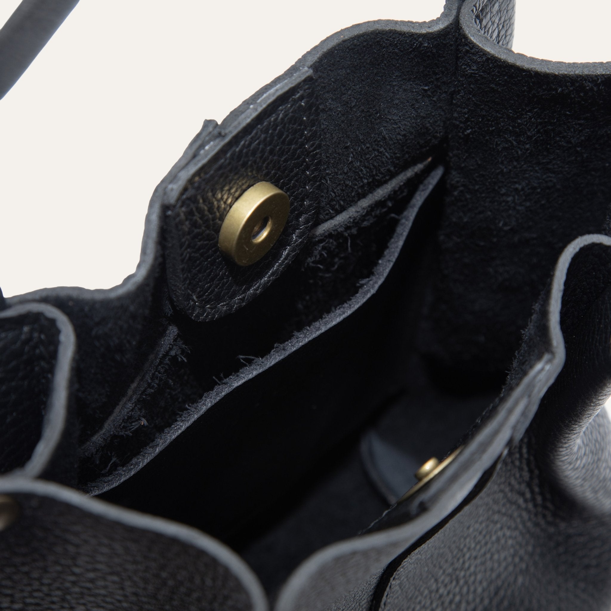 WORKSHOP BUCKET BAG