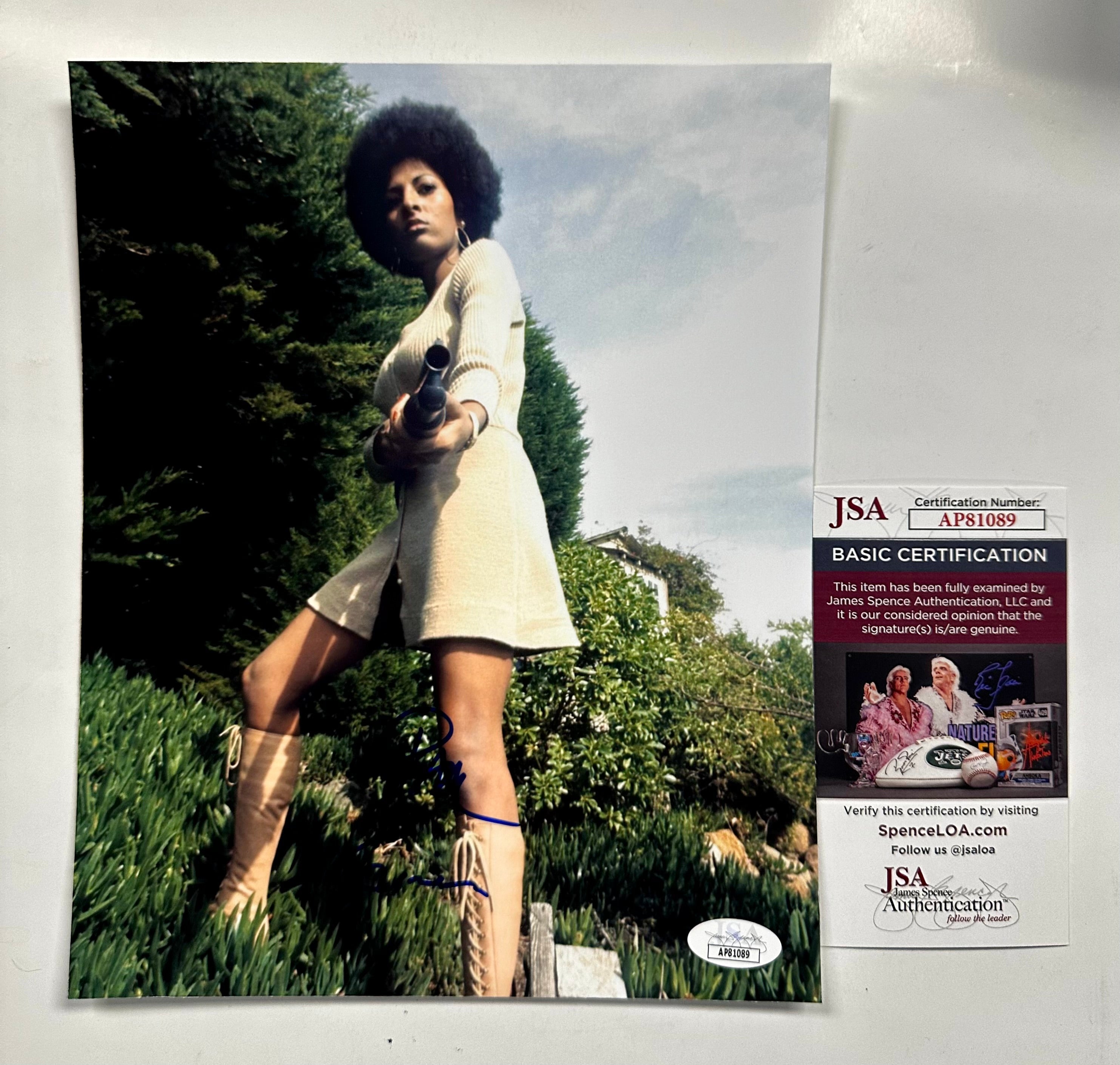Pam Grier Signed Foxy Brown 8x10 Photo With JSA COA Jackie Brown Coffy