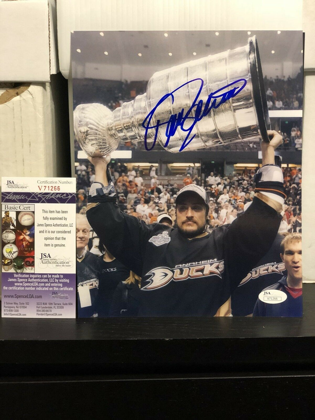 Teemu Selanne Signed 8X10 Photo w/ JSA COA Anaheim Ducks Stanley Cup