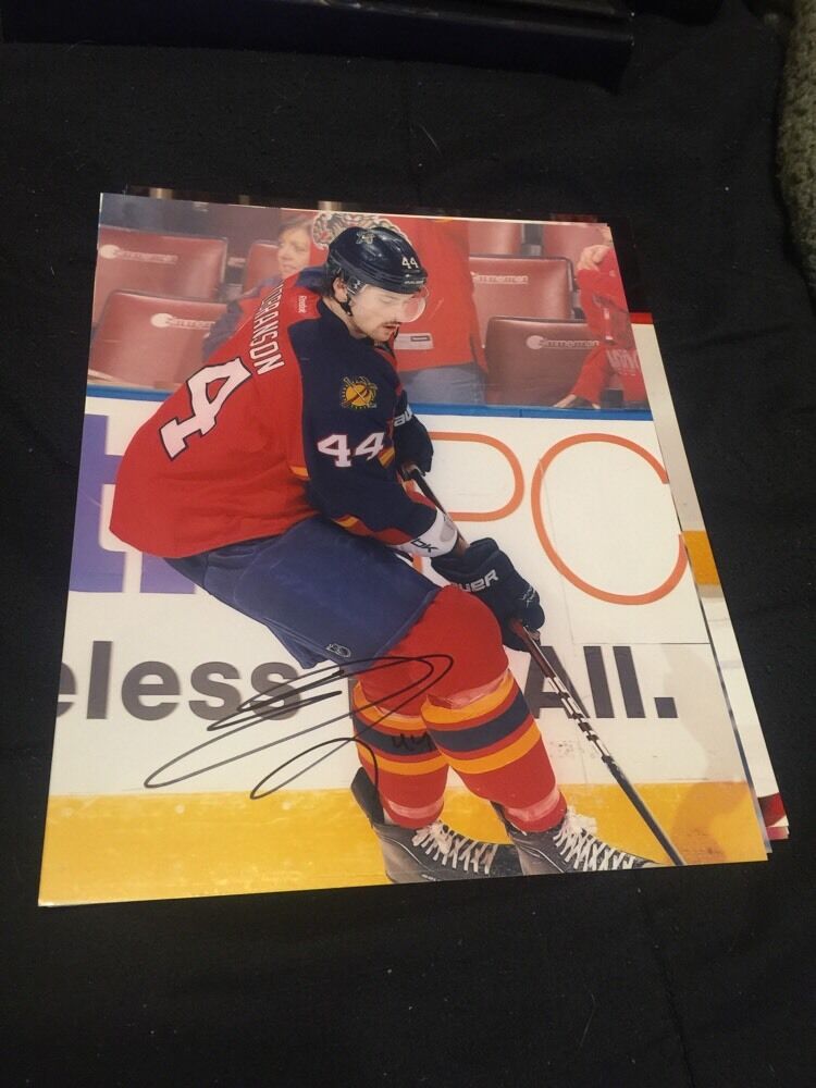 Erik Gudbranson Signed Florida Panthers 8x10 Photo NHL PITTSBURGH PENGUINS