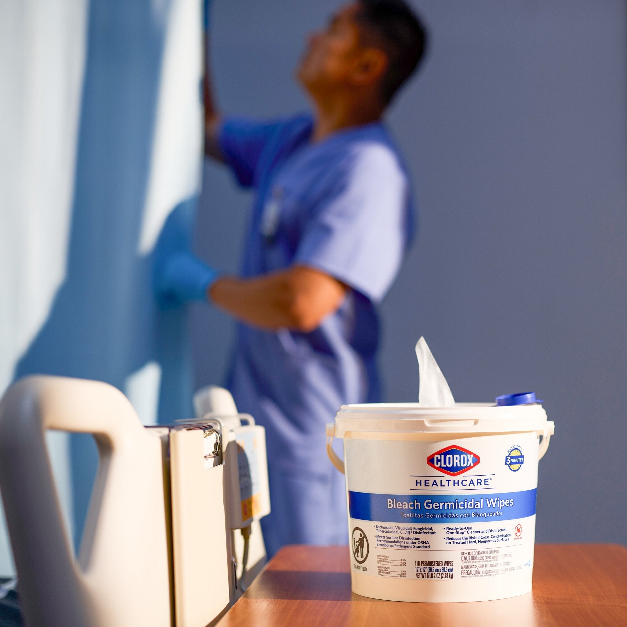 Clorox Healthcare® Bleach Germicidal Wipes, Canister, 70 ct. 35309
