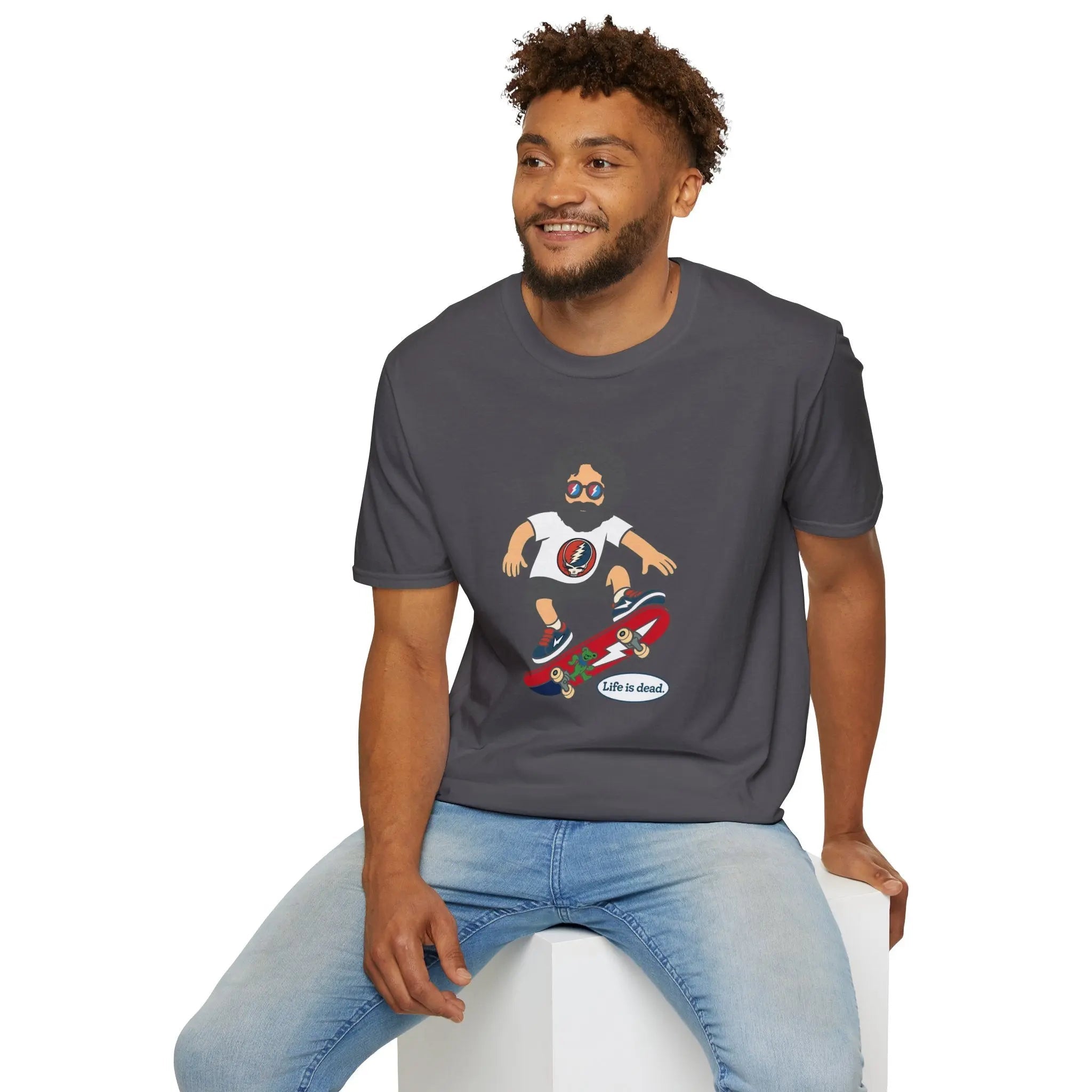 Jerry's Shreddin' Life is dead.® Grateful Dead T-Shirt