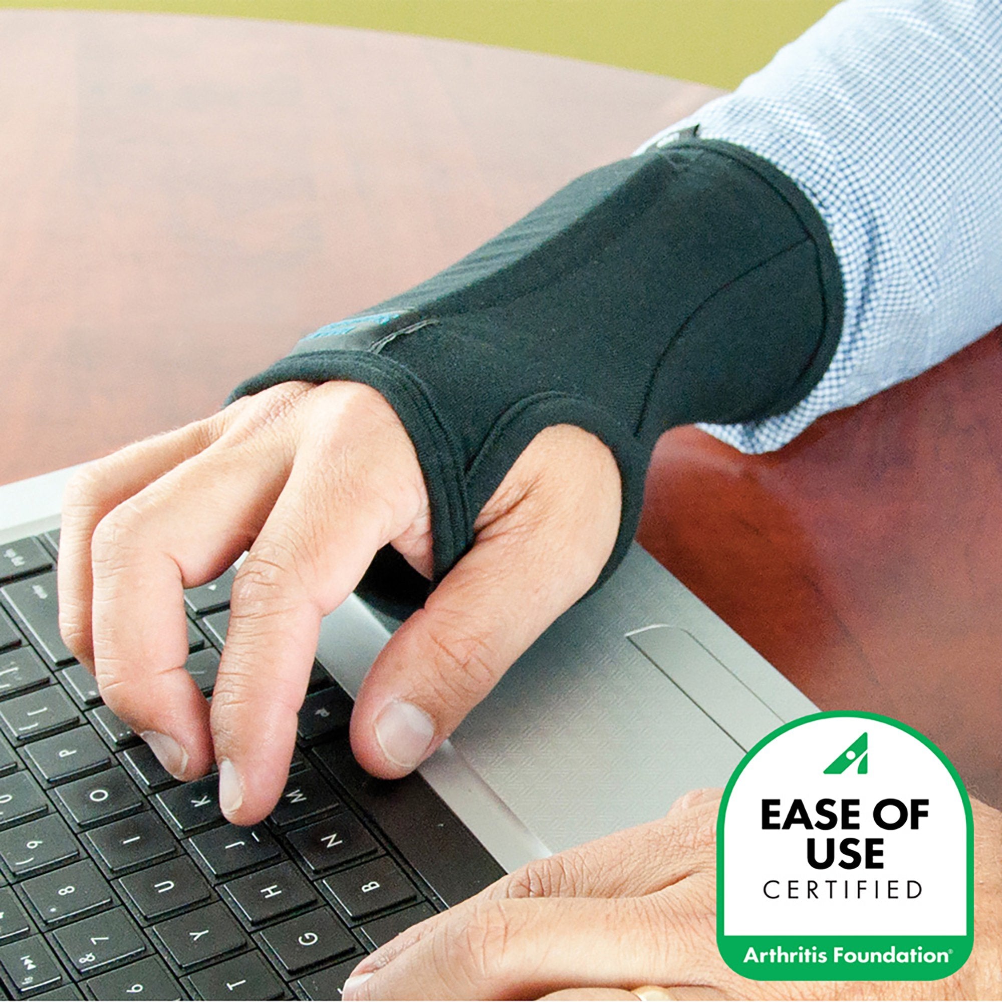 IMAK® SmartGlove Wrist Splint, Medium A20126