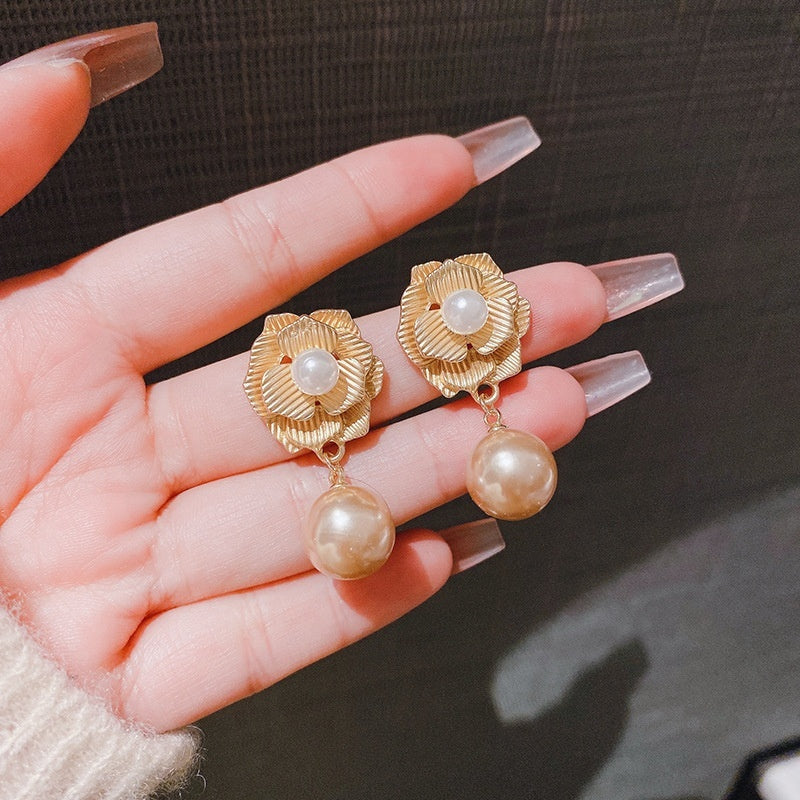 Sterling Silver Needle Rose Pearl Design Hong Kong Style Flower Stud Earrings