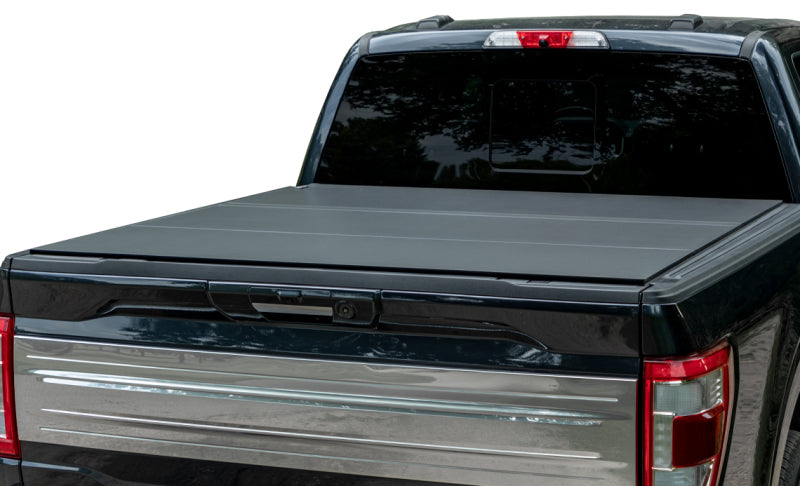 Access LOMAX Tri-Fold Cover 2017+ Ford Super Duty F-250/F-350/F-450 - 6ft 8in Box Carbon Fiber B5010049