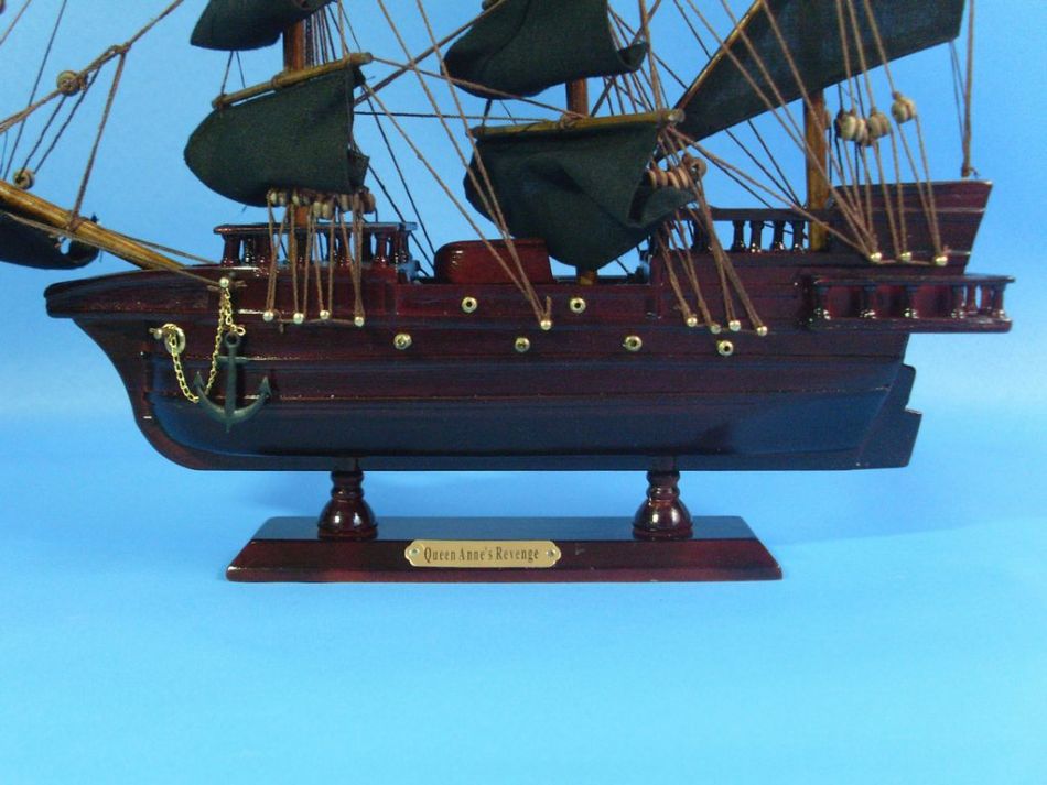 Wooden Blackbeard's Queen Anne's Revenge Model Pirate Ship 15""