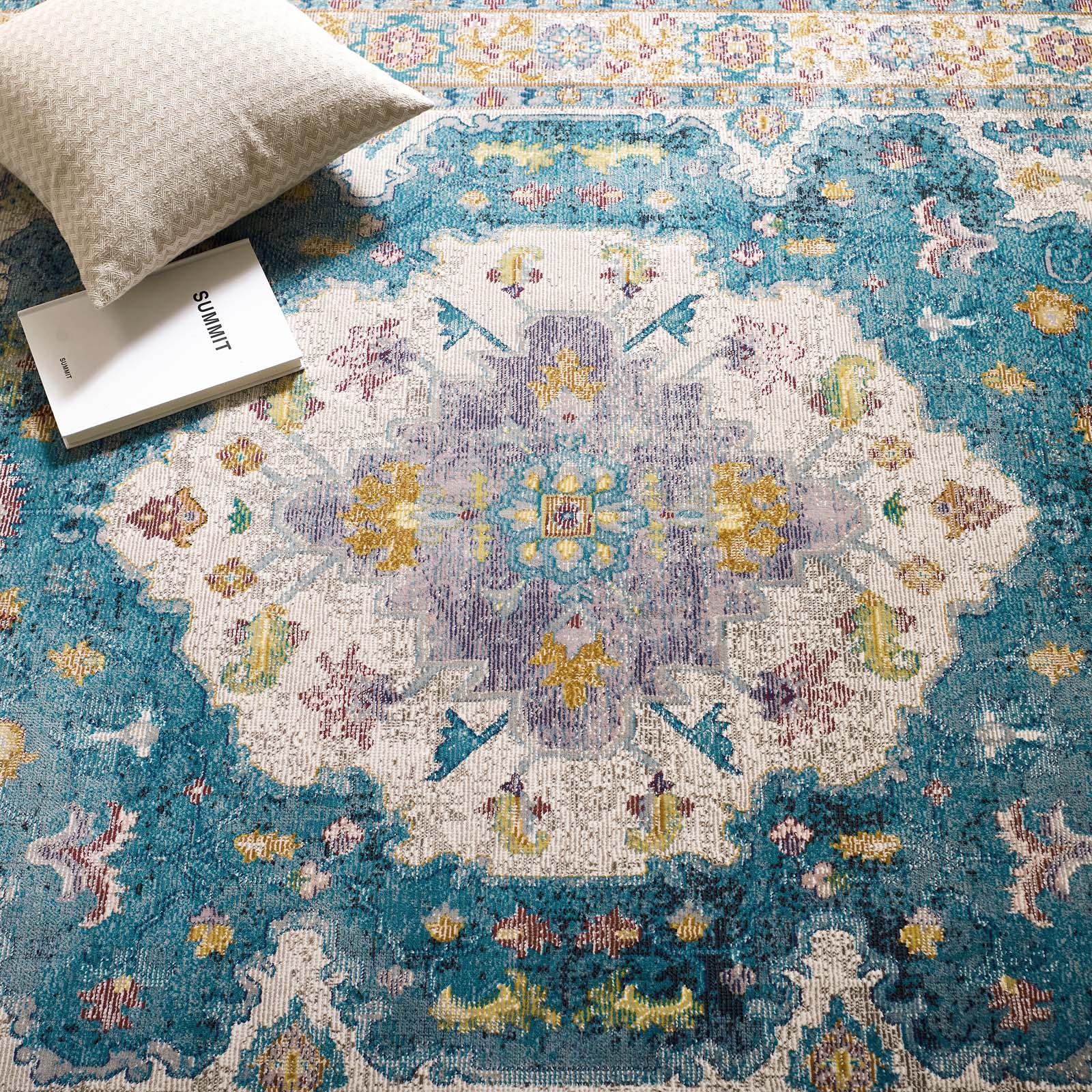 Success Anisah Distressed Floral Vintage Medallion 5x8 Area Rug by Modway