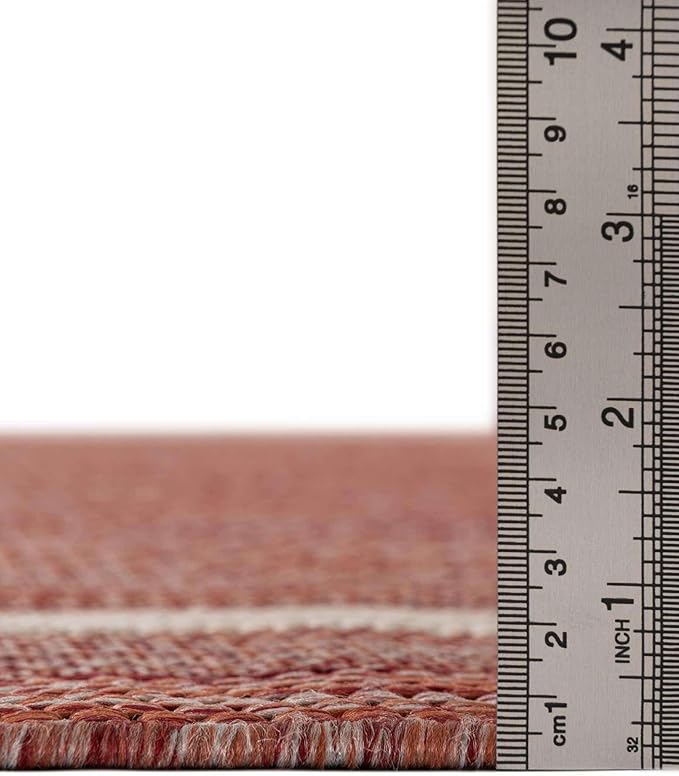 Unique Loom Outdoor Border Collection Area Rug - Soft Border (3' 3" x 5' 3" Rectangle Rust Red/Ivory)
