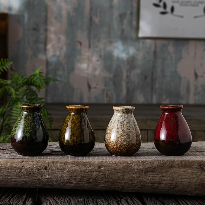 JOJUNO Glazed Rustic Bud Vase Set of 4 - Small Ceramic Mini Pottery Vases in White, Yellow, Green, Red - Ideal for Fresh & Dried Flowers - Modern Farmhouse Décor for Living Room, Shelves, Dining Table