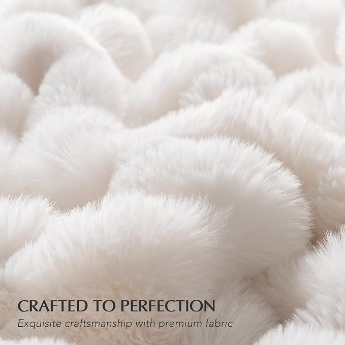 EVERGRACE Ultra Soft Luxury Fluffy Ridgeline Faux Rabbit Fur Throw Blanket, Thick Warm Bubble Throw for Bed, Cozy Plush Reversible Blankets for Couch, Chair, Sofa, Ivory White, 50x60 Inches, 870 GSM