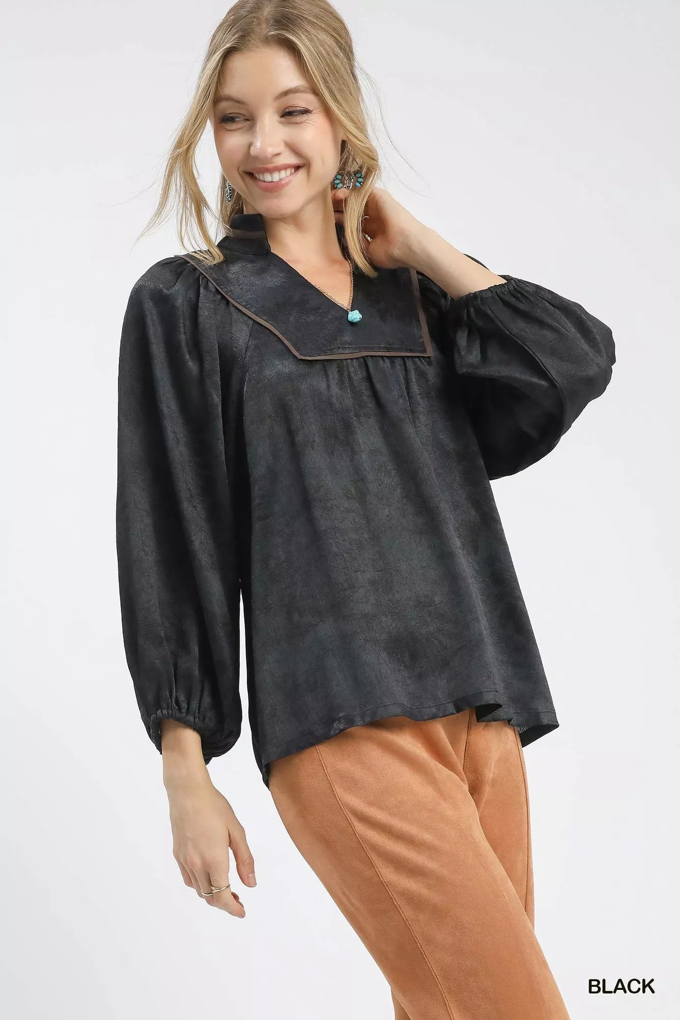 Umgee Crinkle Brocade Long Sleeve Blouse