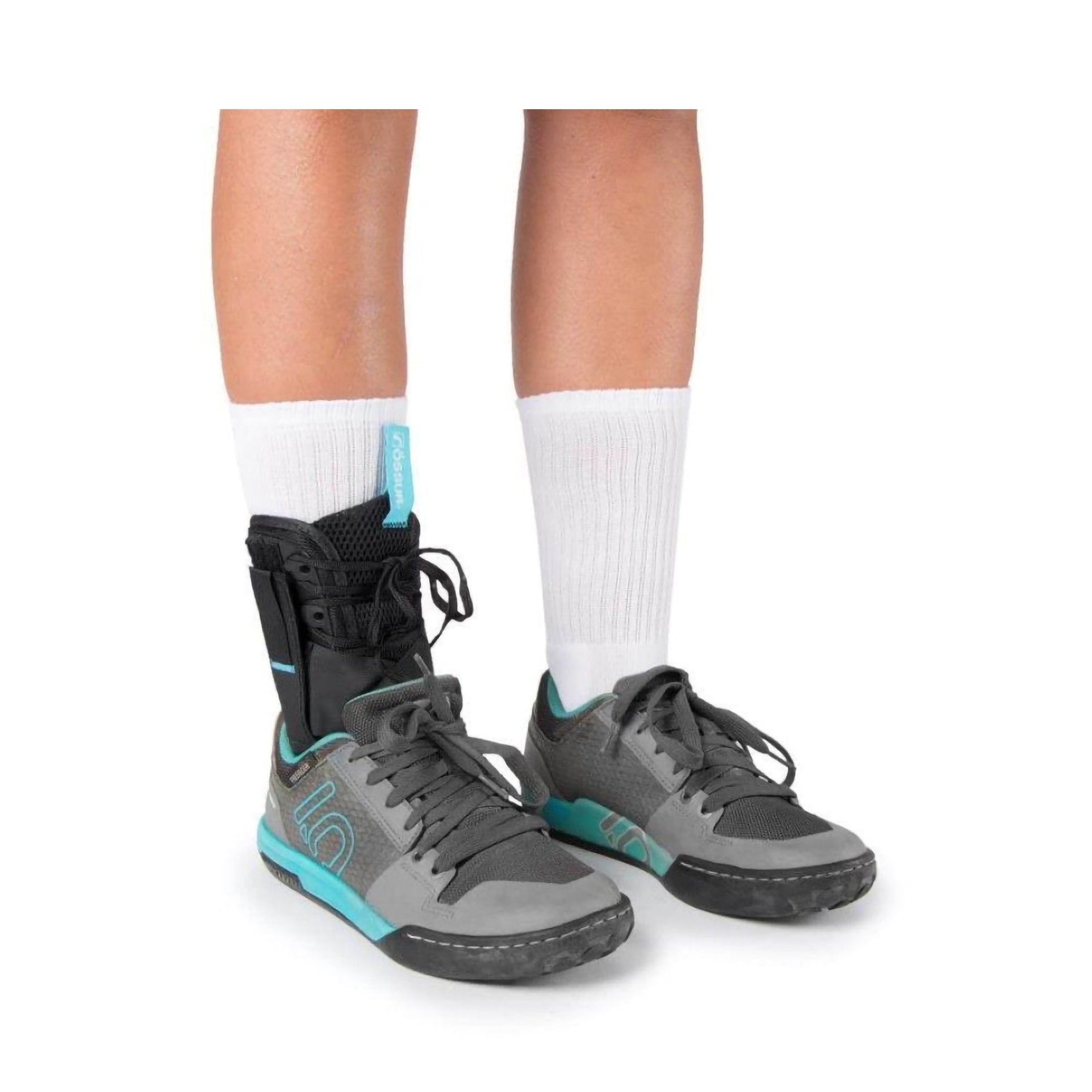 Ossur® FormFit® Low Profile / Stirrup Ankle Brace with Figure 8, Medium B-212000003