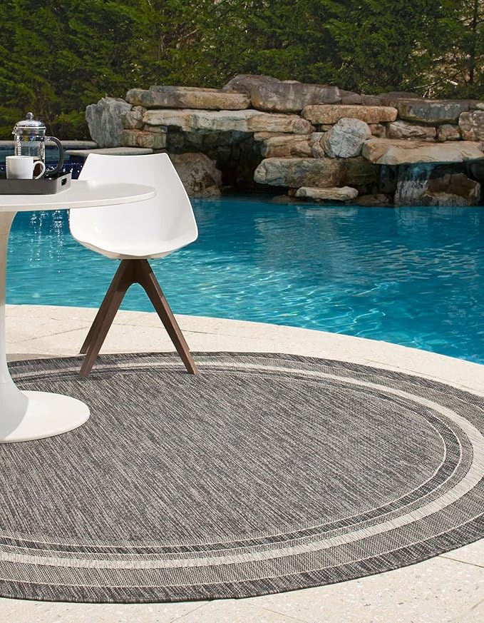 Unique Loom Outdoor Border Collection Area Rug - Soft Border (3' 1" Round, Black/ Ivory)