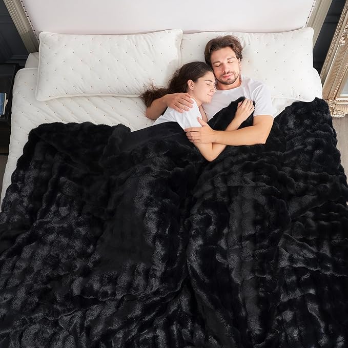 Cozy Bliss Faux Fur Throw Blanket for Couch, Fuzzy Soft Plush Thick Bubble Blanket for Sofa Bedroom Living Room, 90 * 90 Inches Black
