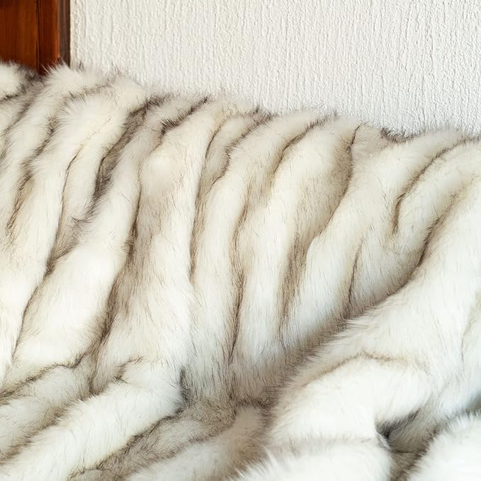 BATTILO HOME Luxury White Faux Fur Throw Blanket Long Pile with Black Tips, 51"x67", Super Warm Thick Faux Fur Blanket for Couch, Bed, Fuzzy Fluffy Elegant Cozy Blanket