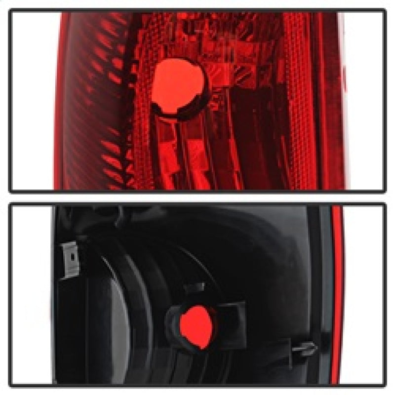 SPYDER Xtune Chevy Avalanche 02-06 Driver Side Tail Lights - OEM Left ALT-JH-CAVA02-OE-L 9030888