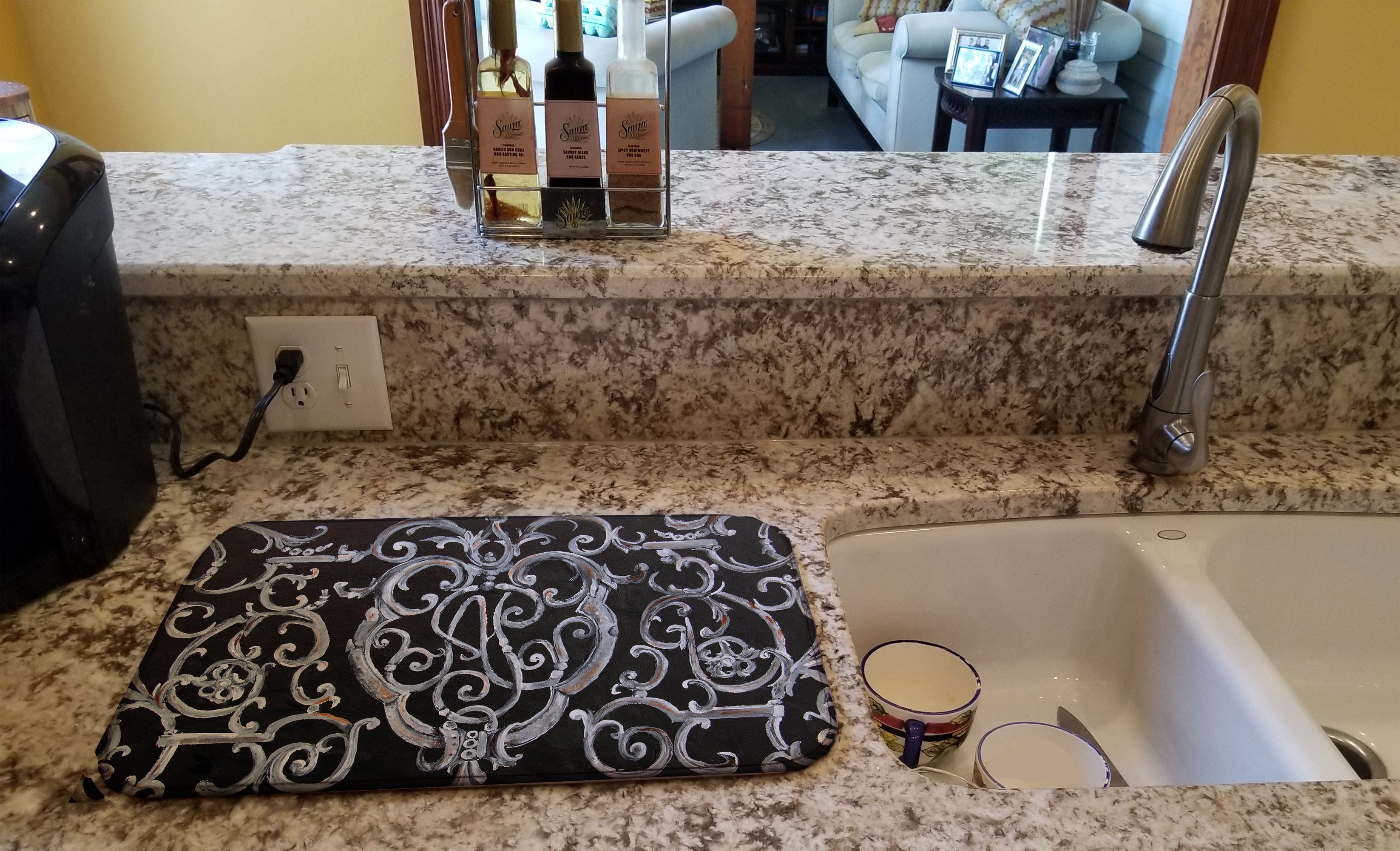 Ironwork Fence Dish Drying Mat Absorbent Dish Drying Mat Pad for Kitchen Counter Dish Drainer Mat for Countertop, 14 x 21", Multicolor