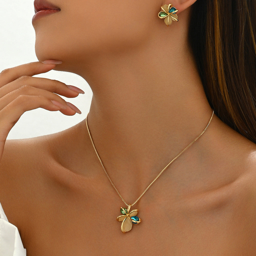 Niche Literary Vintage Elegant Women Jewelry Set, Baroque Floral Design Inlaid Synthetic Gemstone, Matching Stud Earrings & Clavicle Chain