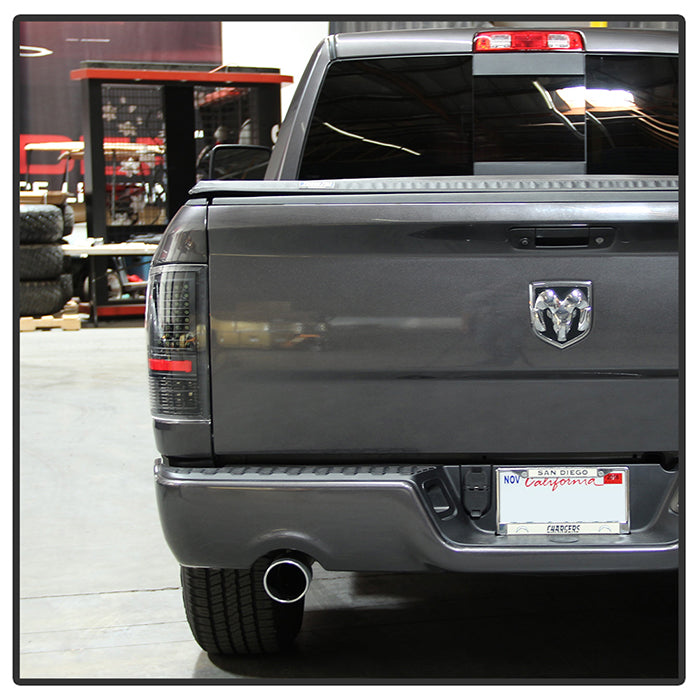 SPYDER xTune Dodge Ram 1500 09-14 - Incandescent Only C Shape LED Tail Lights- Black ALT-JH-DR09-LED-CS-BK 9036378