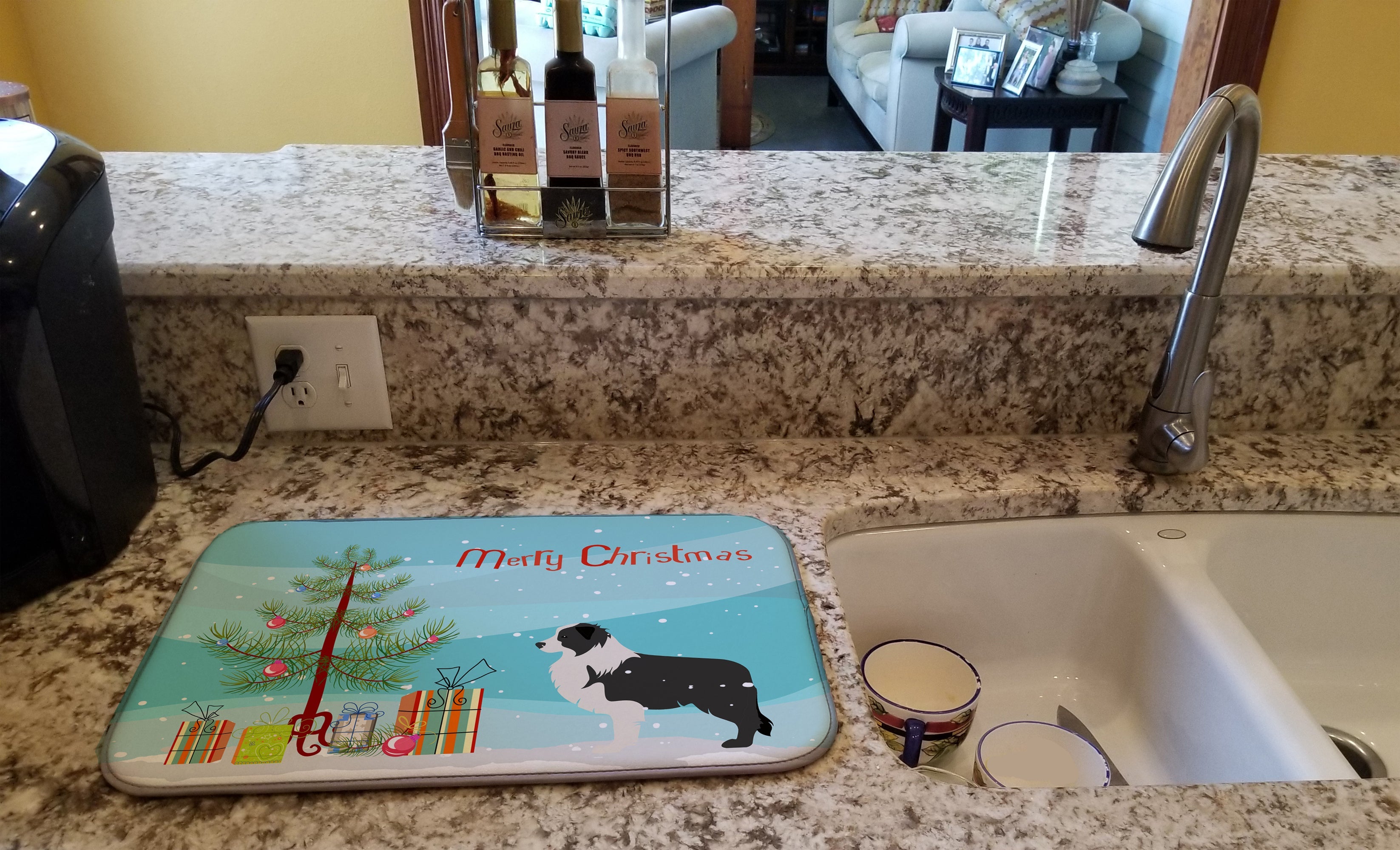Black Border Collie Merry Christmas Tree Dish Drying Mat Absorbent Dish Drying Mat Pad for Kitchen Counter Dish Drainer Mat for Countertop, 14 x 21", Multicolor