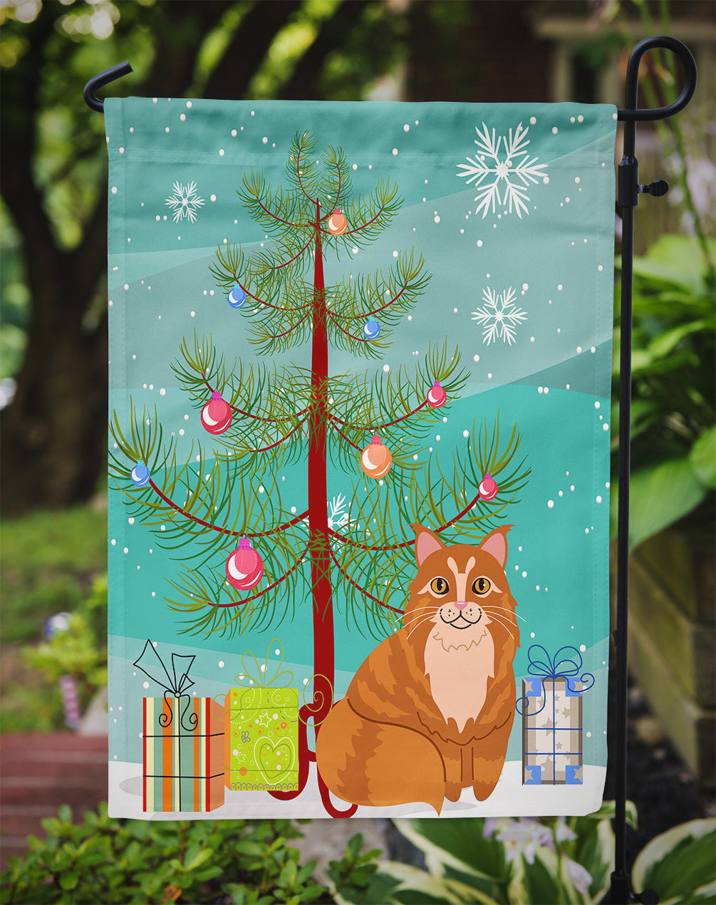 Maine Coon Cat Merry Christmas Tree Garden Flag Mailbox Decorative Yard Banner Outside Patio Artwork for Flower Beds, Garden Size, Multicolor