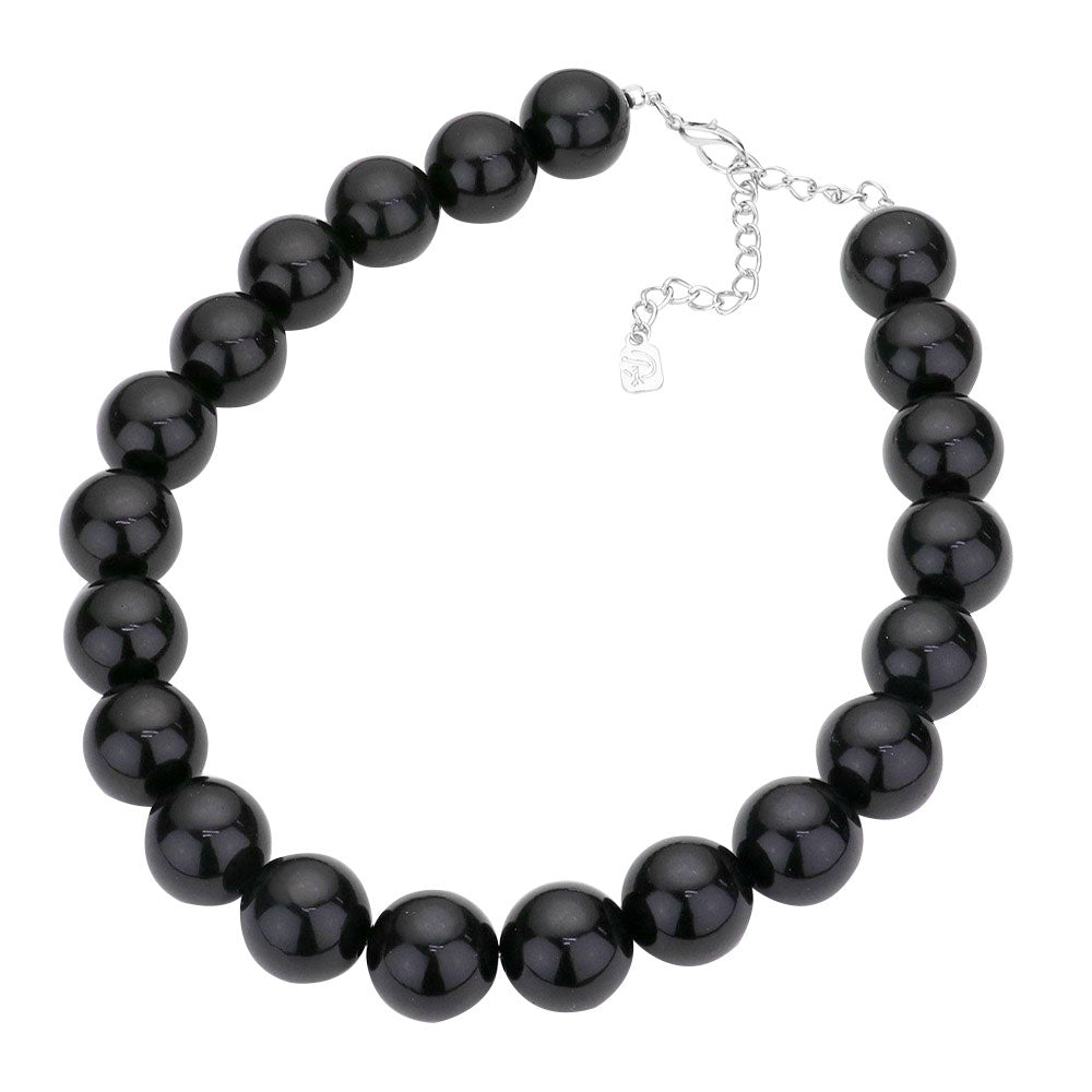 Oversized Pearl Necklace