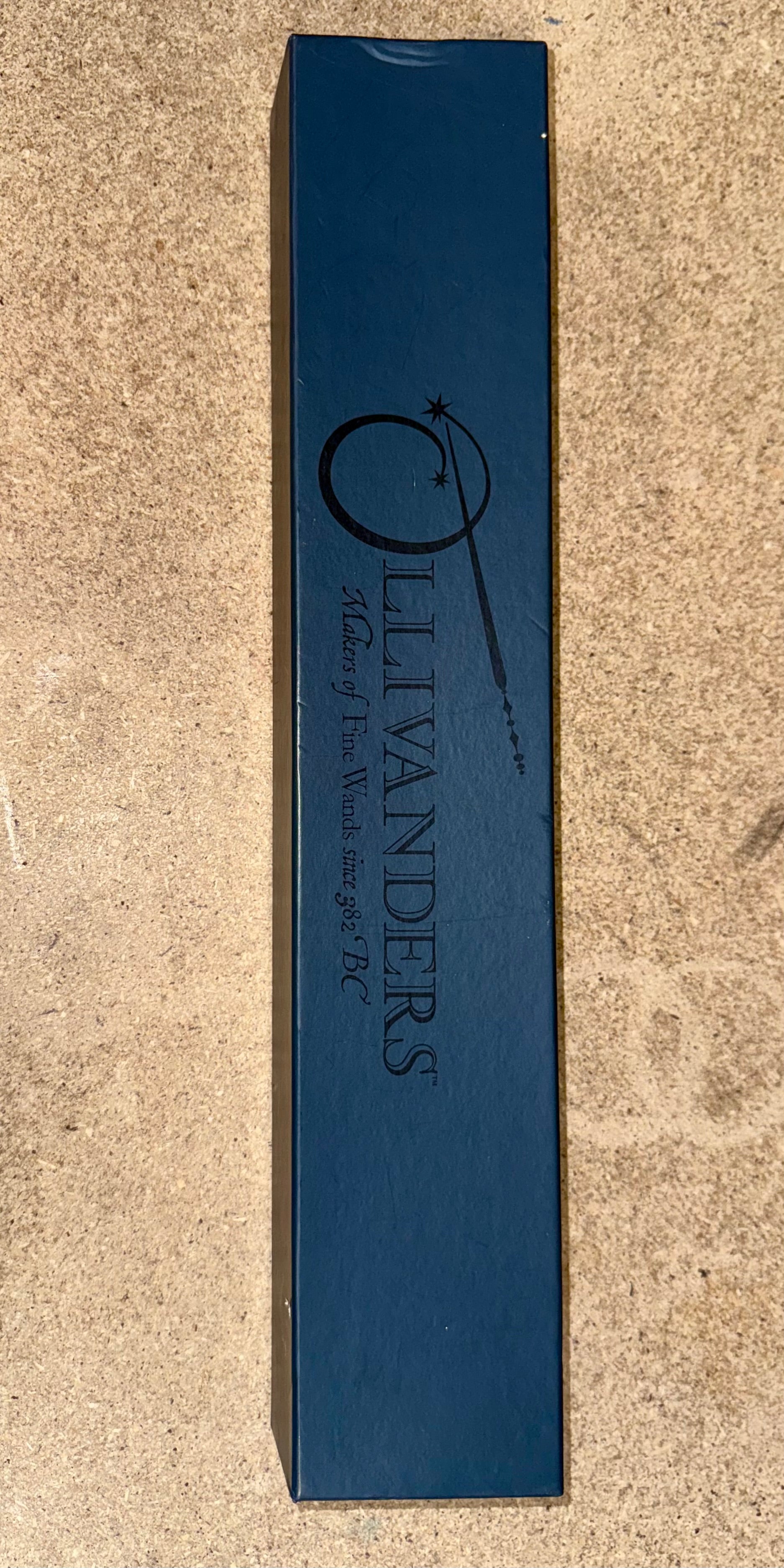 Ollivanders Maker Of Fine Wands Hawthorne 6 Harry Potter SKU 1230279-1 Wand