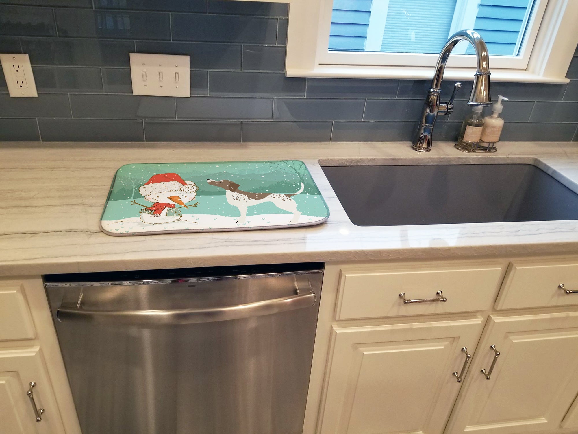 German Shorthair Snowman Christmas Dish Drying Mat Absorbent Dish Drying Mat Pad for Kitchen Counter Dish Drainer Mat for Countertop, 14 x 21", Multicolor