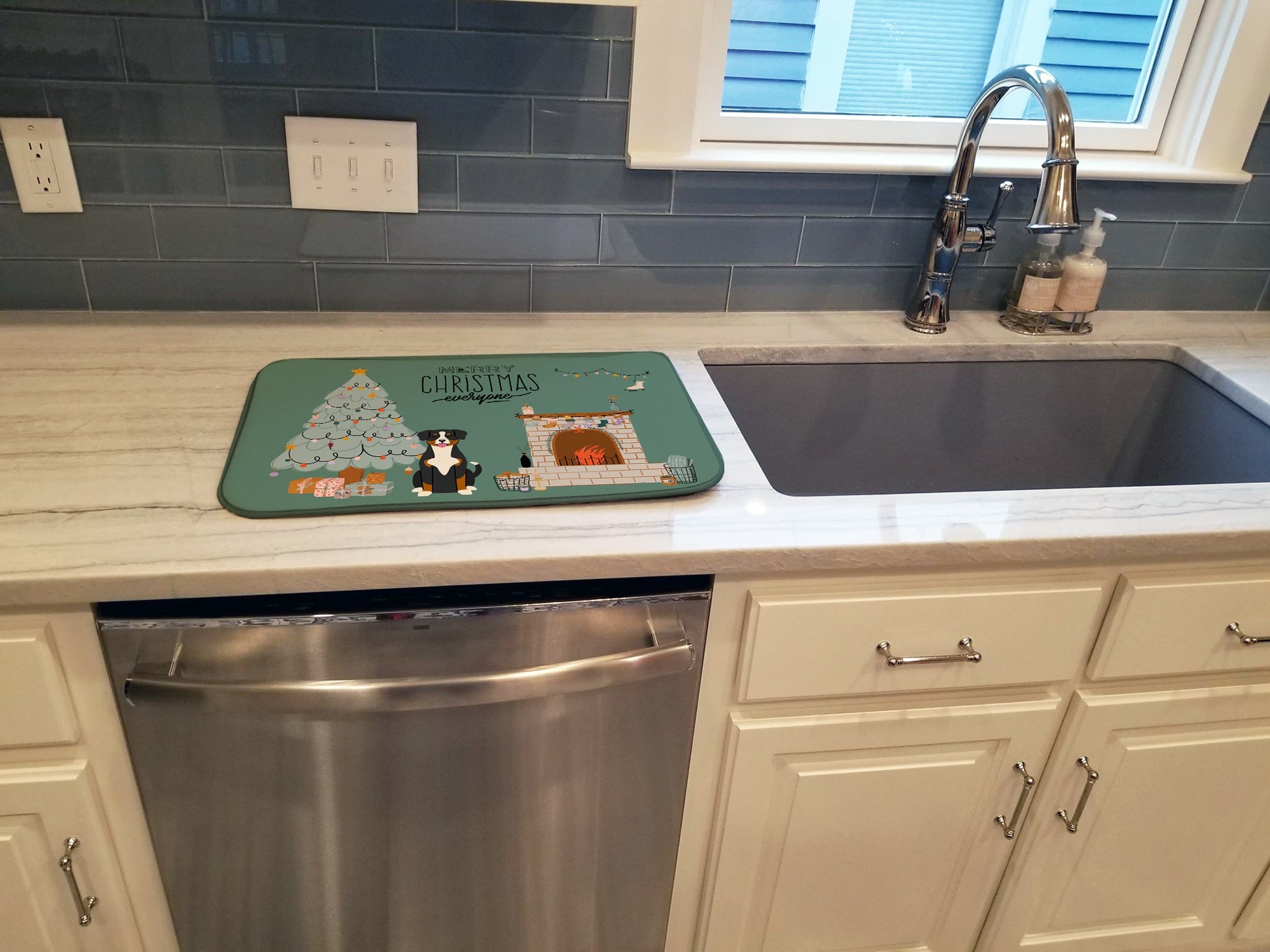Entlebucher Christmas Everyone Dish Drying Mat Absorbent Dish Drying Mat Pad for Kitchen Counter Dish Drainer Mat for Countertop, 14 x 21", Multicolor