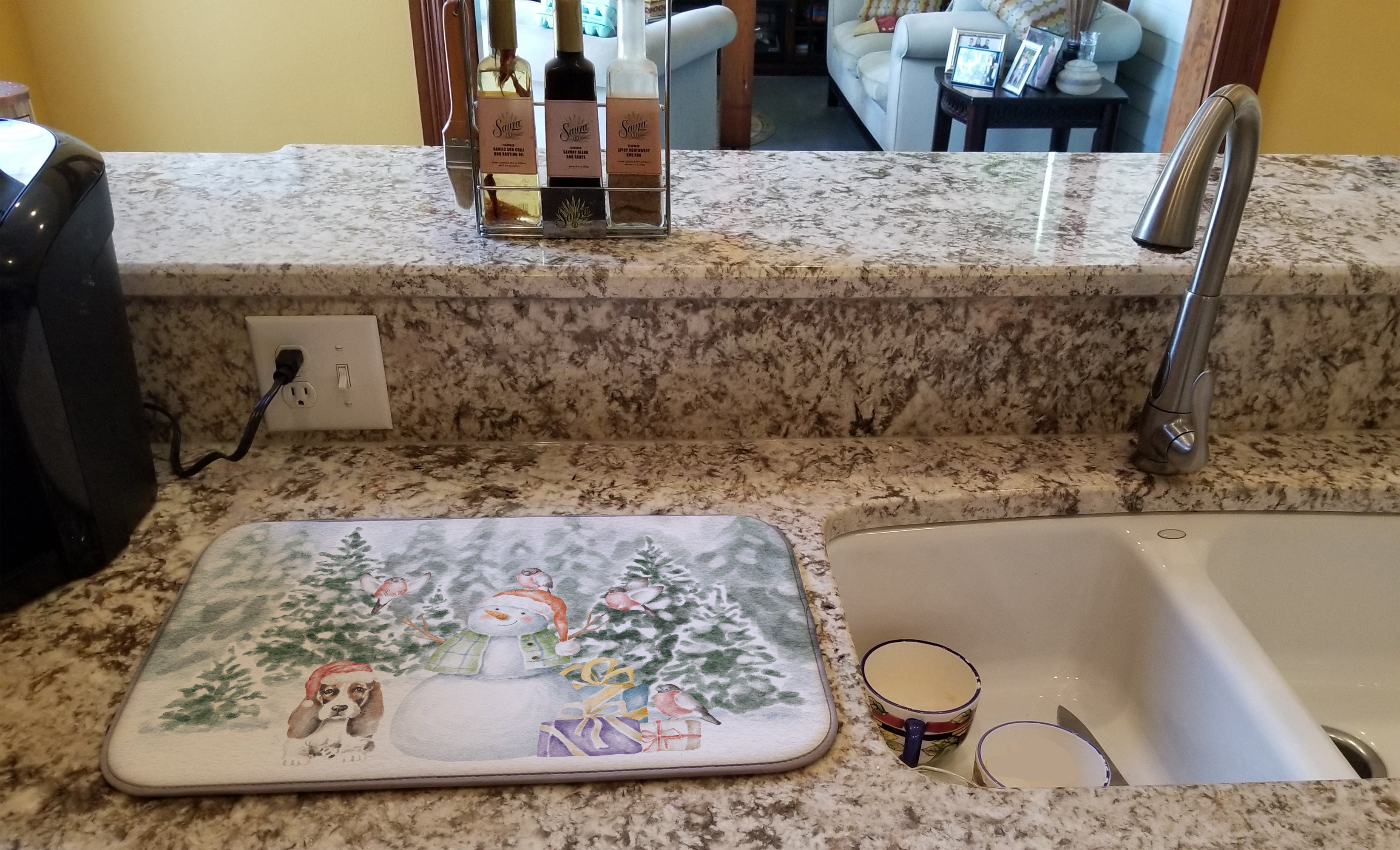 Basset Hound Puppy Brown and White Christmas Dish Drying Mat Absorbent Dish Drying Mat Pad for Kitchen Counter Dish Drainer Mat for Countertop, 14 x 21", Multicolor