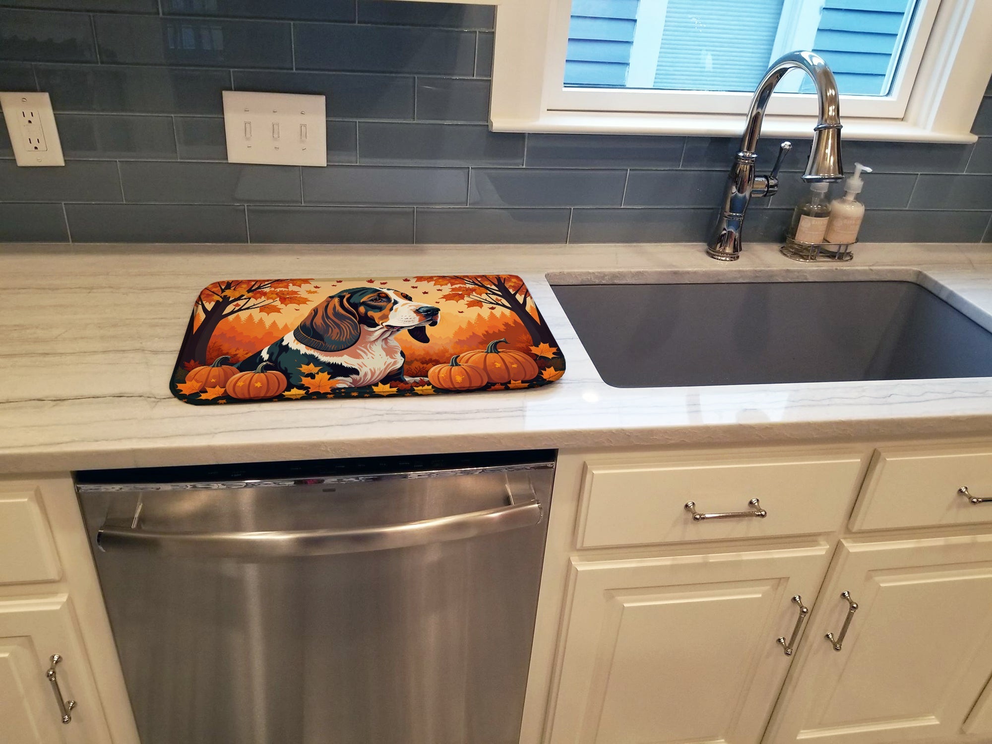 Basset Hound Fall Dish Drying Mat Absorbent Dish Drying Mat Pad for Kitchen Counter Dish Drainer Mat for Countertop, 14 x 21", Multicolor
