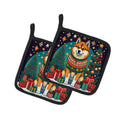 Akita Christmas Pot Holder Set of 2 Heat Resistant Quilted Hot Pads 7.5 x 7.5 Inch, Insulated Kitchen Trivets for Cooking & Baking
