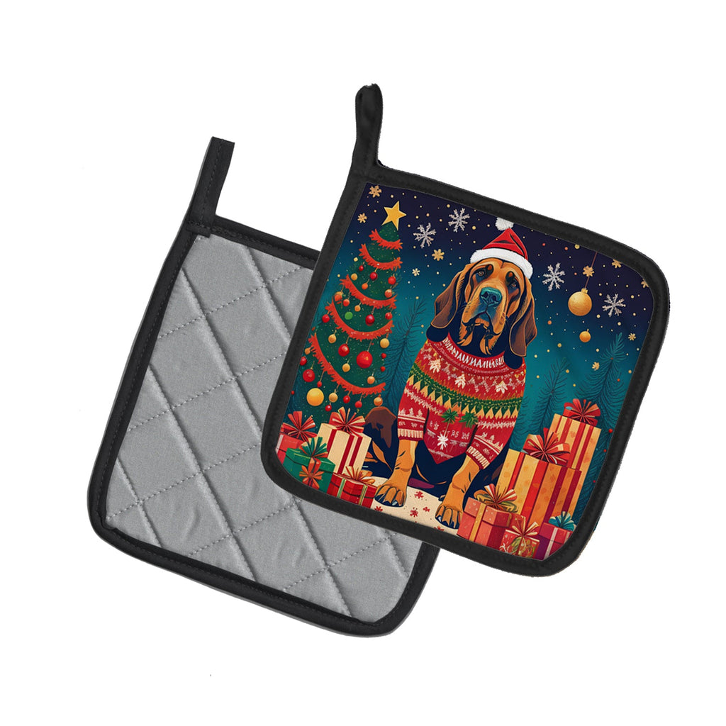 Bloodhound Christmas Pot Holder Set of 2 Heat Resistant Quilted Hot Pads 7.5 x 7.5 Inch, Insulated Kitchen Trivets for Cooking & Baking