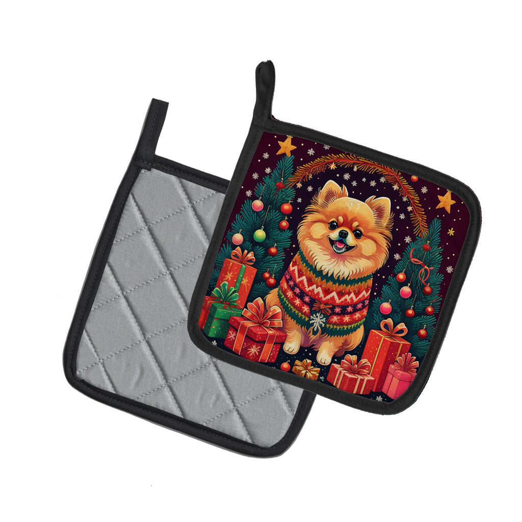 Pomeranian Christmas Pot Holder Set of 2 Heat Resistant Quilted Hot Pads 7.5 x 7.5 Inch, Insulated Kitchen Trivets for Cooking & Baking