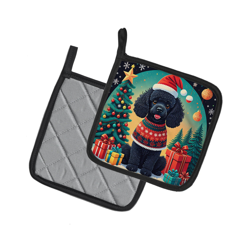 Black Toy Poodle Christmas Pot Holder Set of 2 Heat Resistant Quilted Hot Pads 7.5 x 7.5 Inch, Insulated Kitchen Trivets for Cooking & Baking