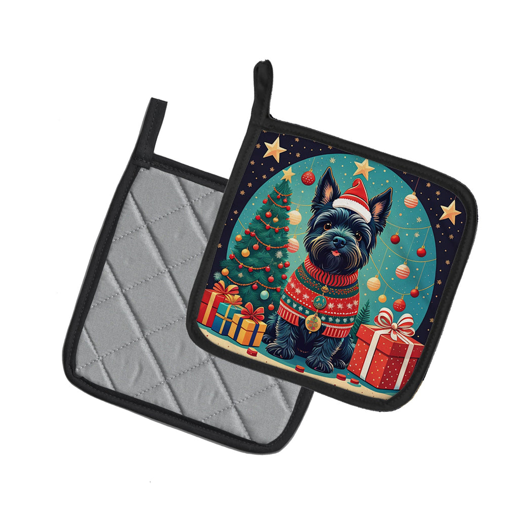 Scottish Terrier Christmas Pot Holder Set of 2 Heat Resistant Quilted Hot Pads 7.5 x 7.5 Inch, Insulated Kitchen Trivets for Cooking & Baking