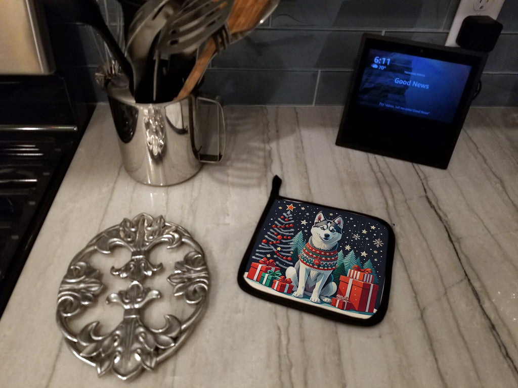 Siberian Husky Christmas Pot Holder Set of 2 Heat Resistant Quilted Hot Pads 7.5 x 7.5 Inch, Insulated Kitchen Trivets for Cooking & Baking