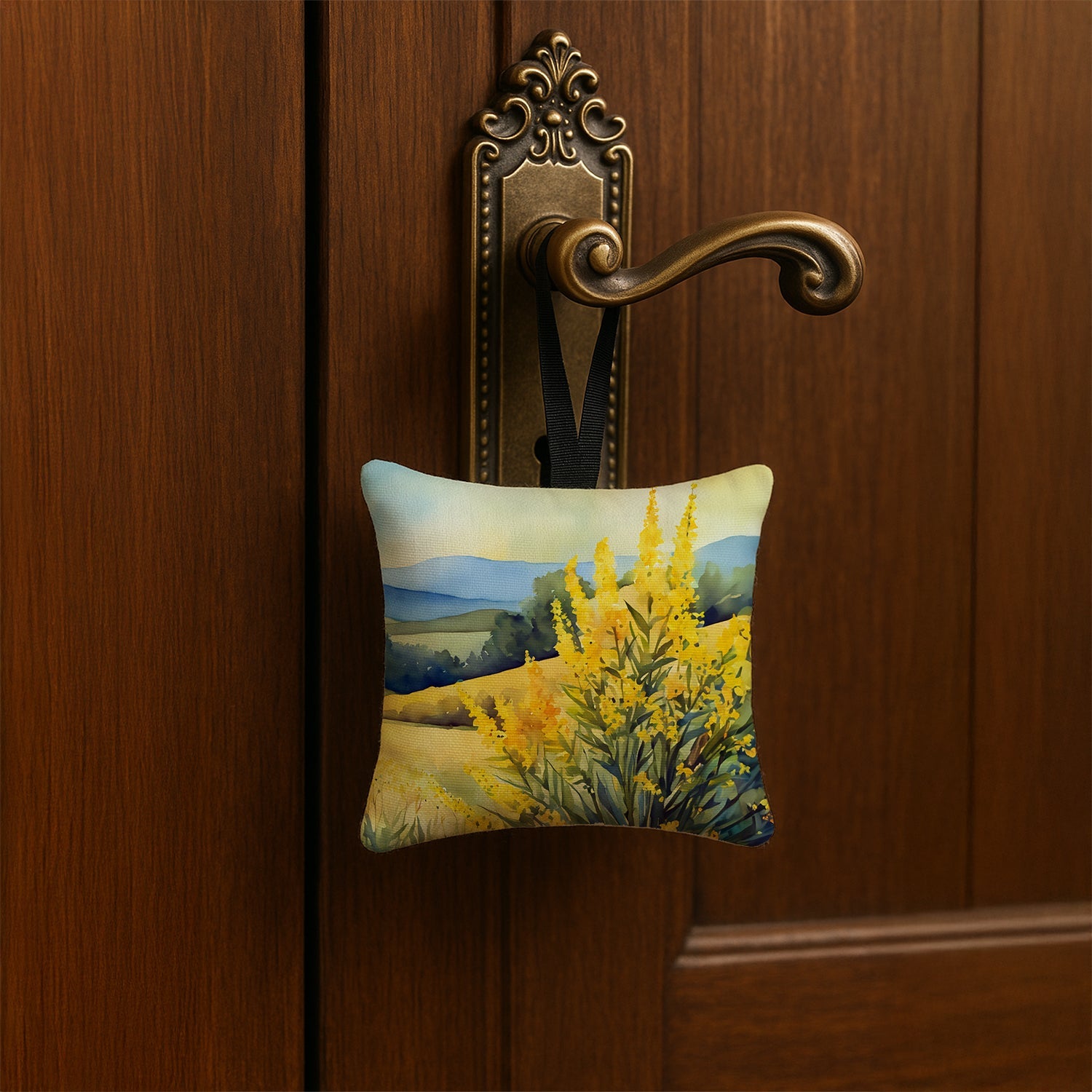 Kentucky Goldenrod in Watercolor Hanging Square Fabric Ornament 3.5 × 3.5 Decorative Door-Knob & Tree Hanger, Soft Fabric