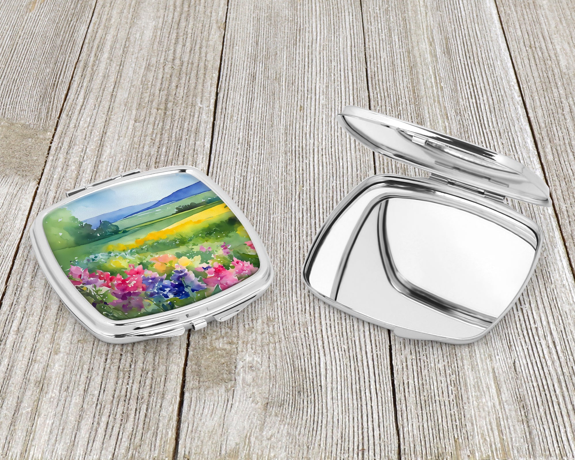 Massachusetts Mayflowers in Watercolor Compact Mirror Decorative Travel Makeup Mirror for Women Girls Gifts Pocket Makeup Mirror Folding Handheld
