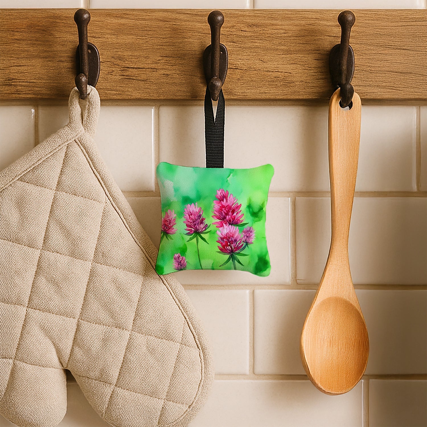 Vermont Red Clover in Watercolor Hanging Square Fabric Ornament 3.5 × 3.5 Decorative Door-Knob & Tree Hanger, Soft Fabric