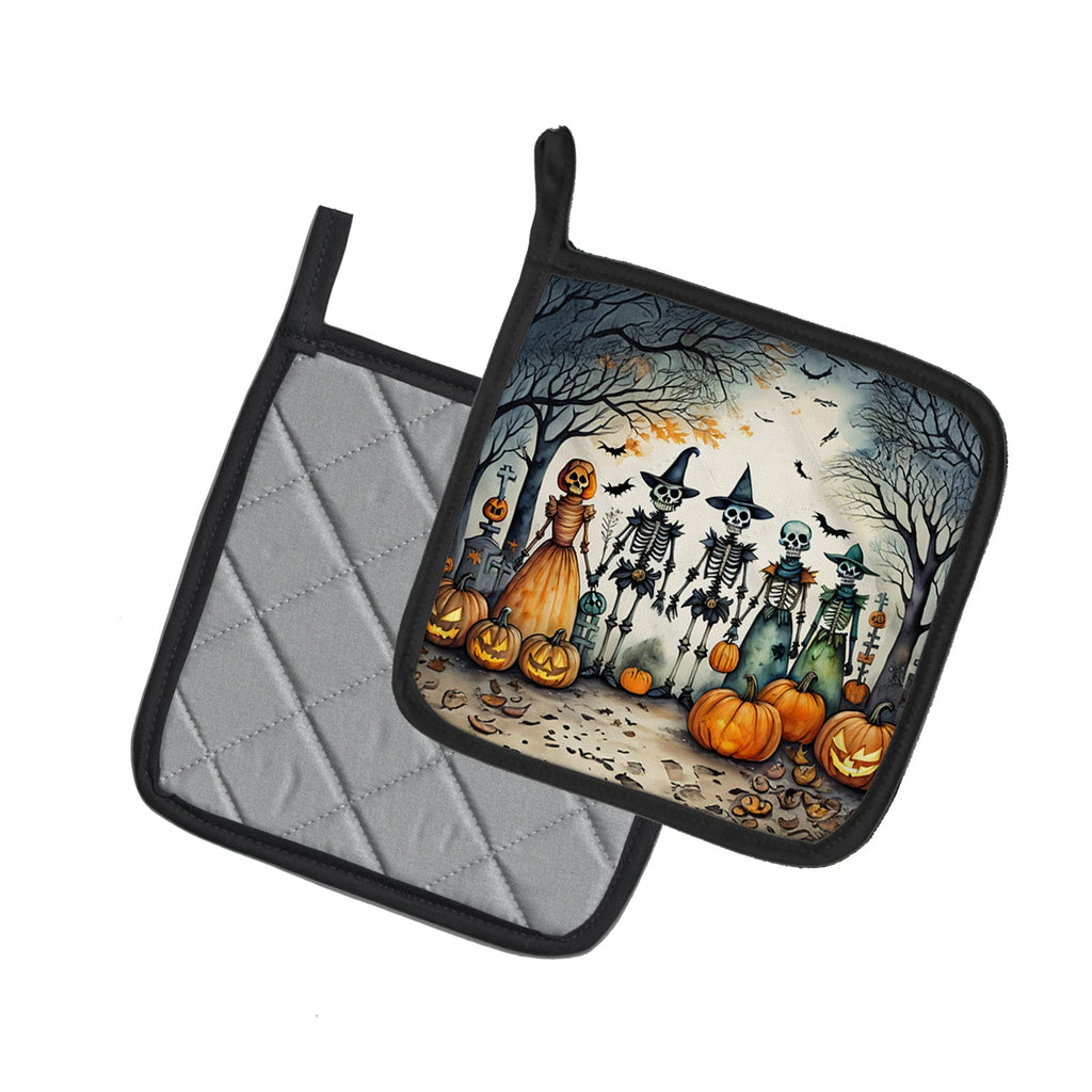 Calacas Skeletons Spooky Halloween Pot Holder Set of 2 Heat Resistant Quilted Hot Pads 7.5 x 7.5 Inch, Insulated Kitchen Trivets for Cooking & Baking