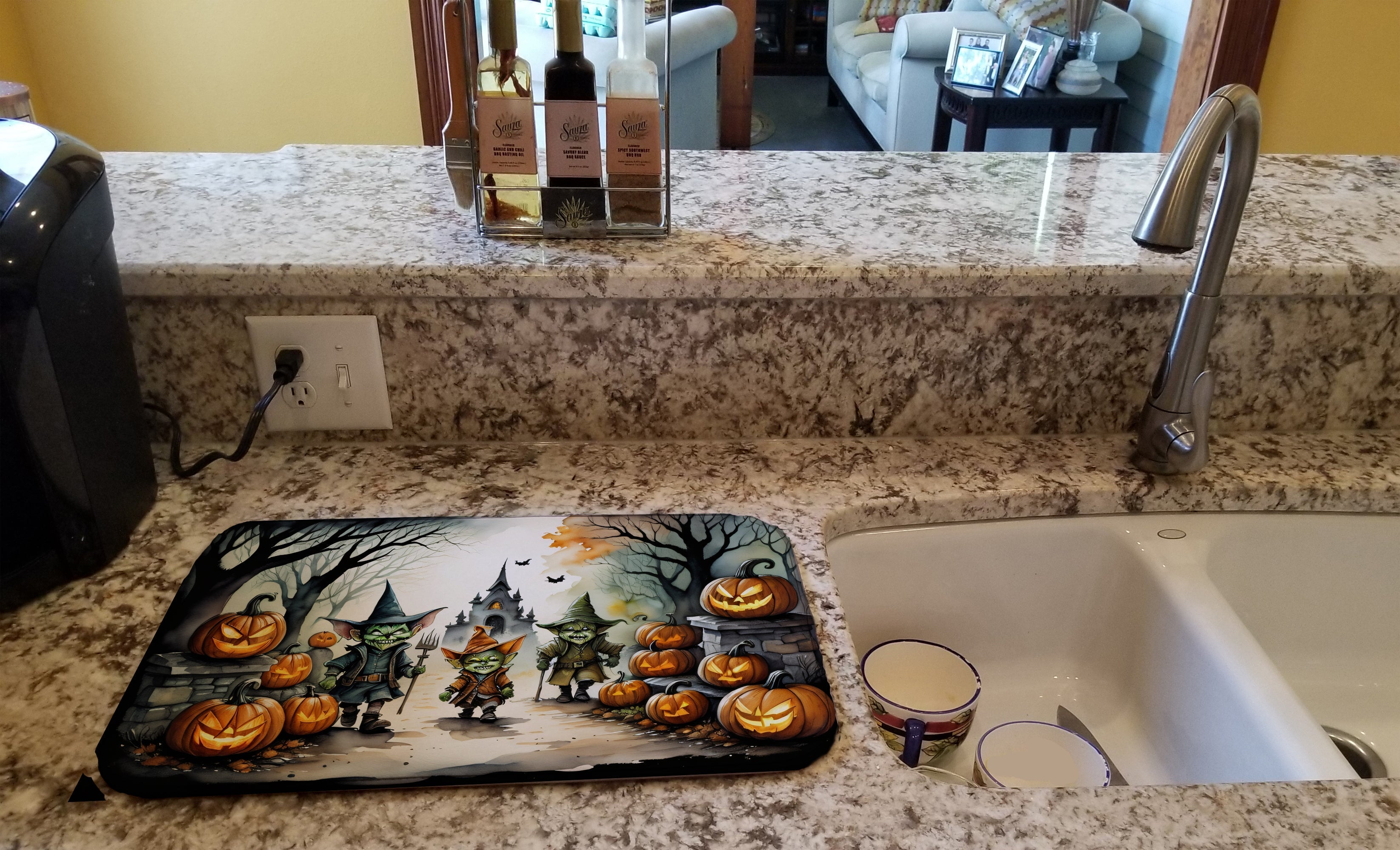 Goblins Spooky Halloween Dish Drying Mat Absorbent Dish Drying Mat Pad for Kitchen Counter Dish Drainer Mat for Countertop, 14 x 21", Multicolor