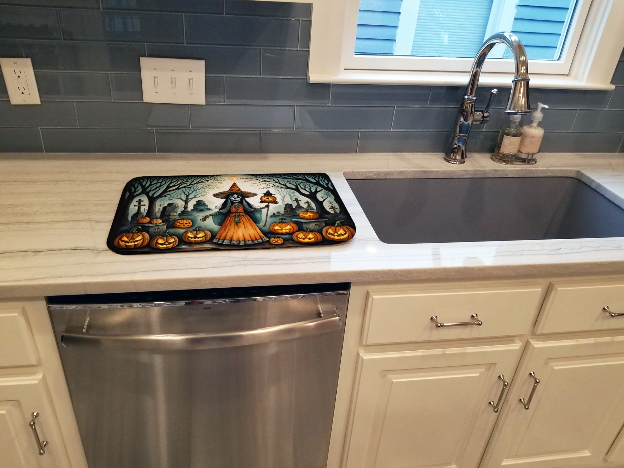 La Llorona Skeleton Spooky Halloween Dish Drying Mat Absorbent Dish Drying Mat Pad for Kitchen Counter Dish Drainer Mat for Countertop, 14 x 21", Multicolor