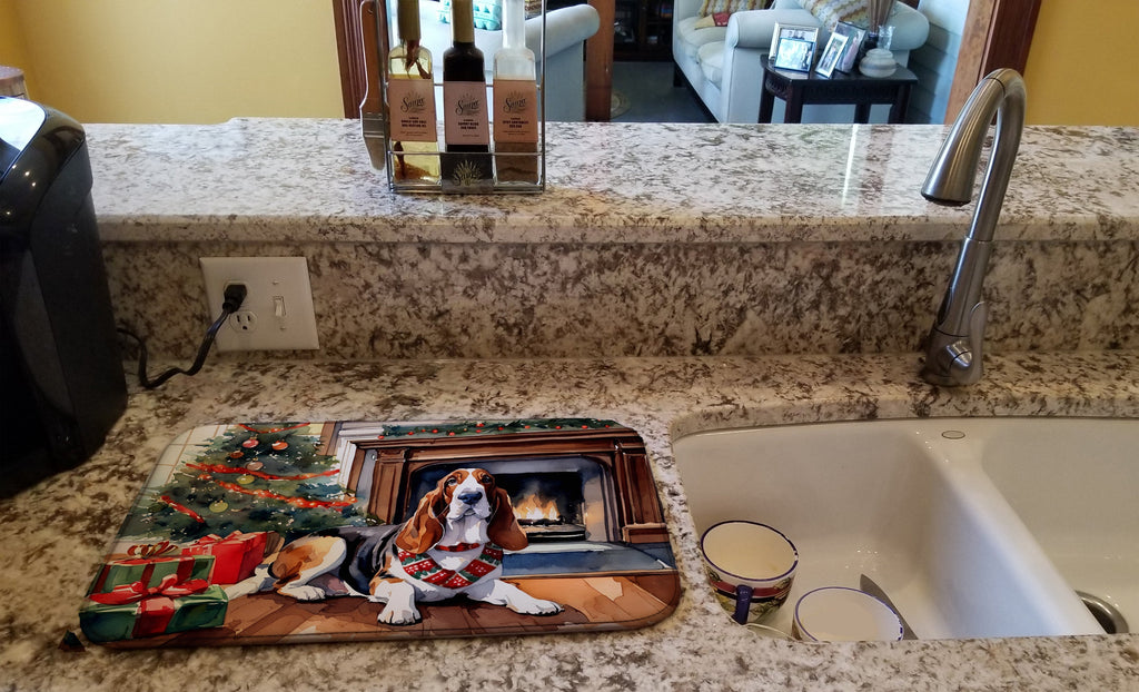 Basset Hound Cozy Christmas Dish Drying Mat Absorbent Dish Drying Mat Pad for Kitchen Counter Dish Drainer Mat for Countertop, 14 x 21", Multicolor
